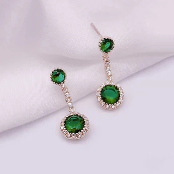 Disainer originaal uus temperament teemant naastrehvid emerald roheline kristall kõrvarõngad peen kõik-match naiste hõbedast ehteid